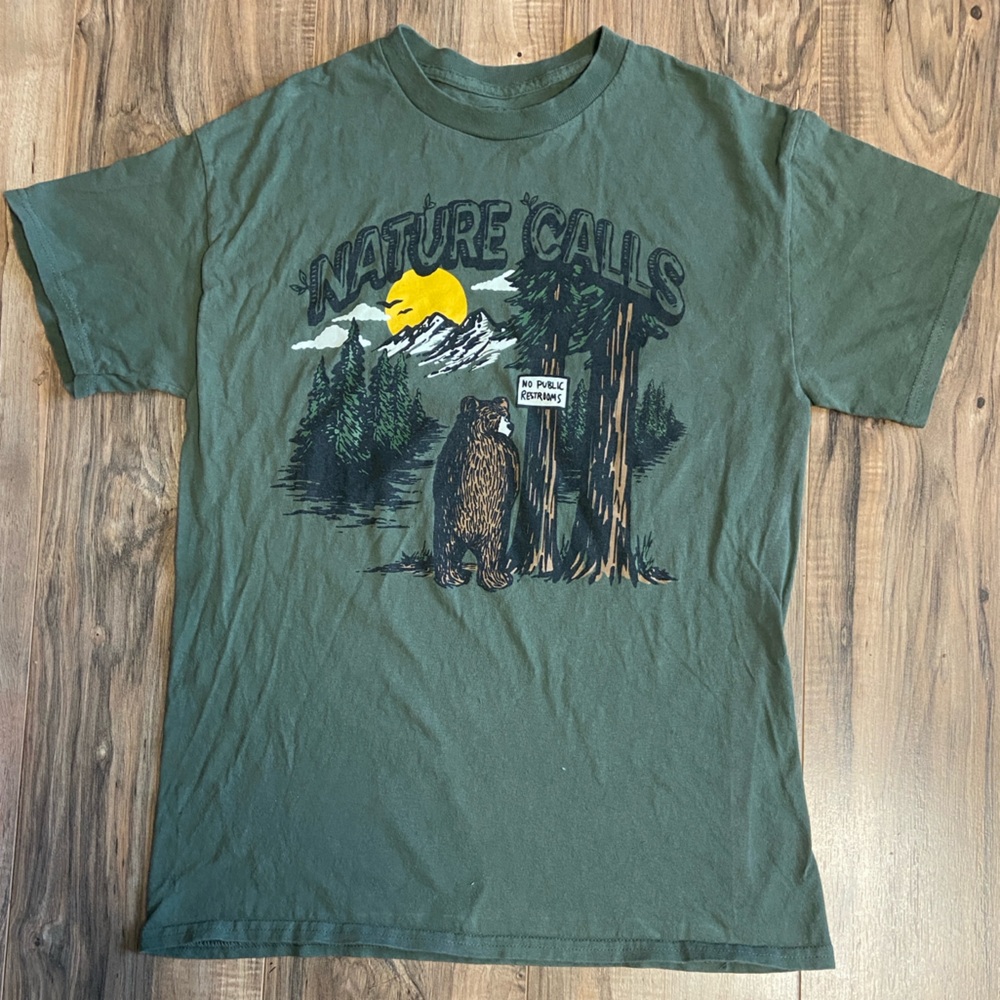 Super cute and funny bear shirt